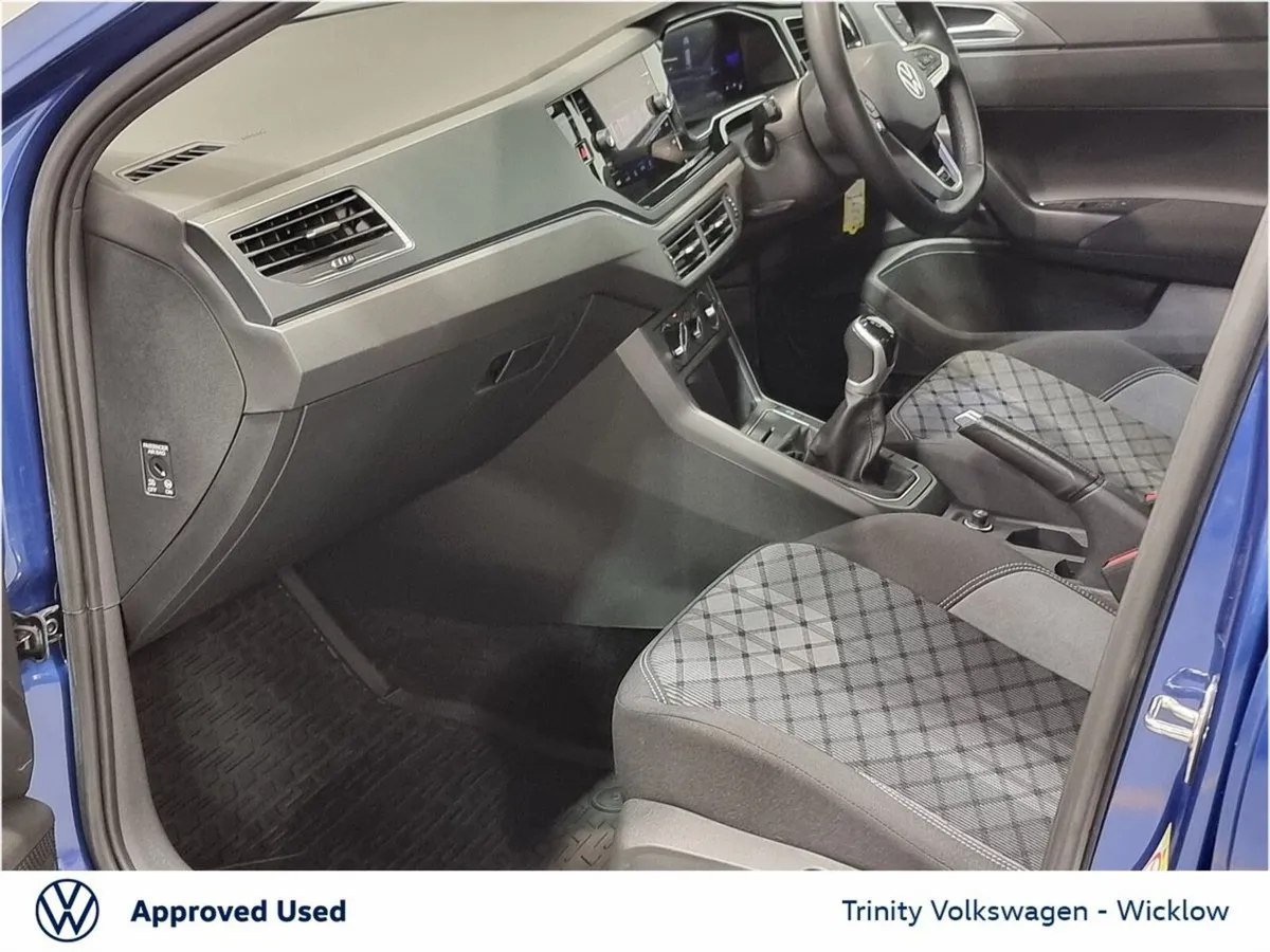 Volkswagen Polo Hatchback, Petrol, 2023, Blue