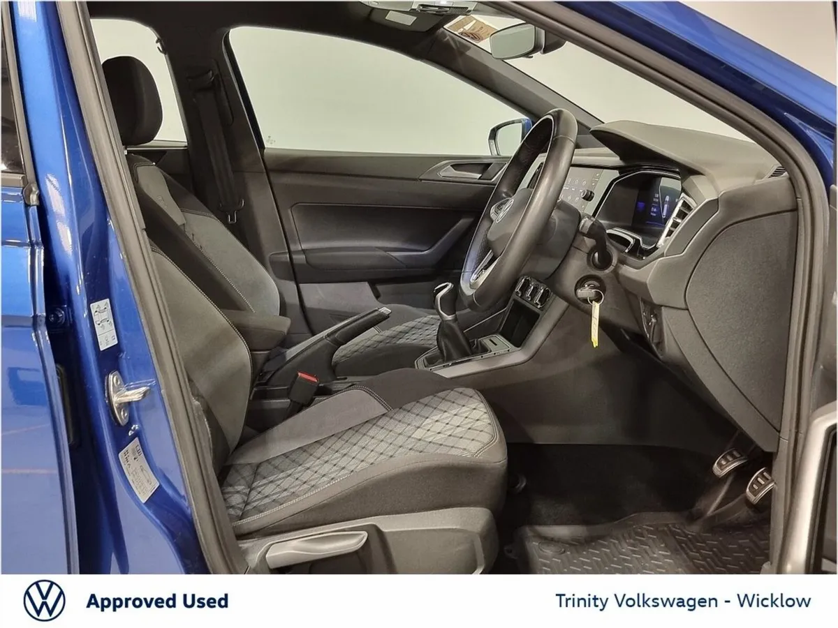 Volkswagen Polo Hatchback, Petrol, 2023, Blue