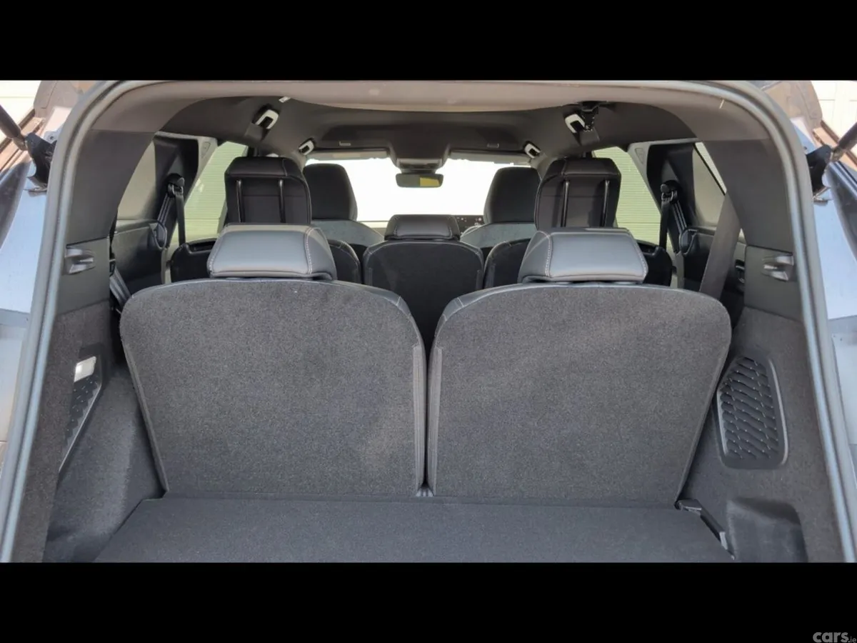 Peugeot 5008 MPV, Petrol Hybrid, 2026, Grey