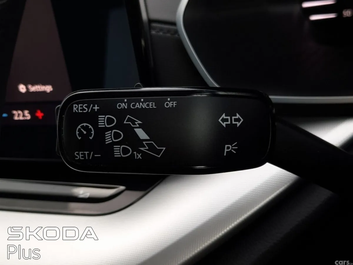 Skoda Octavia Saloon, Diesel, 2024, Black