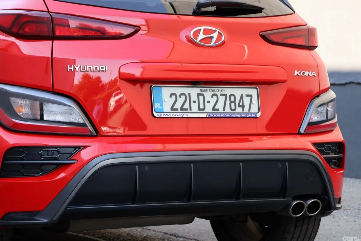 Hyundai KONA MPV, Petrol, 2022, Red