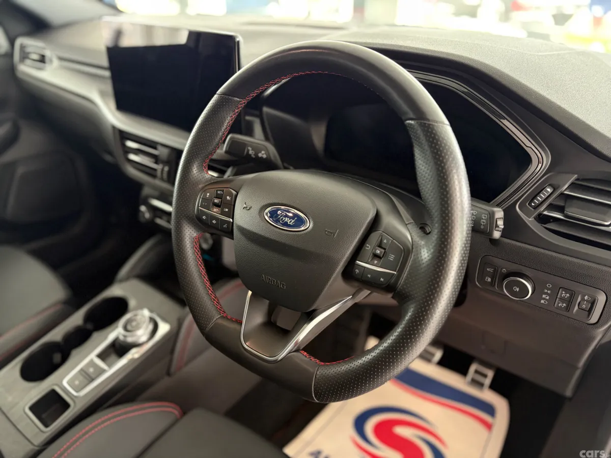 Ford Kuga SUV, Petrol Hybrid, 2024, Silver