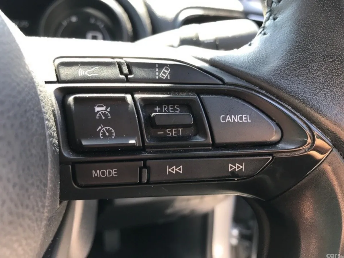 Toyota Yaris Cross Hatchback, Petrol Hybrid, 2024, Silver