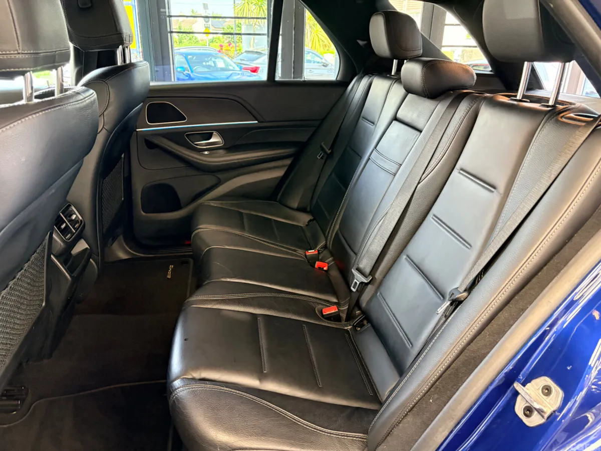 Mercedes-Benz GLE SUV, Diesel Plug-in Hybrid, 2021, Blue