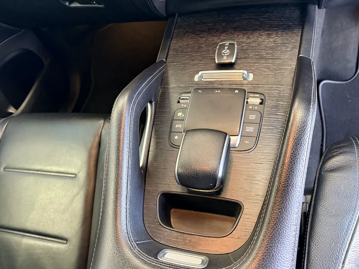 Mercedes-Benz GLE SUV, Diesel Plug-in Hybrid, 2021, Blue