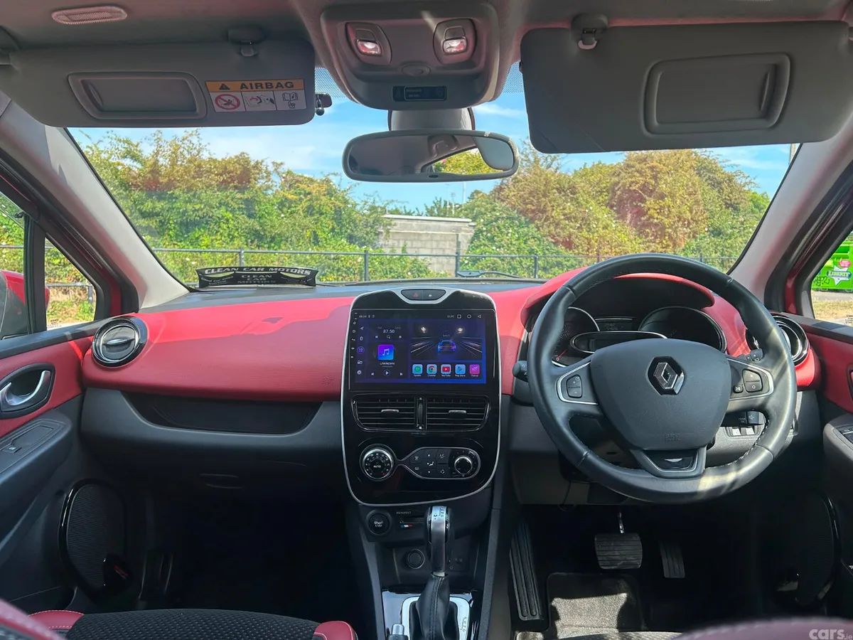 Renault Clio Hatchback, Petrol, 2018, Red