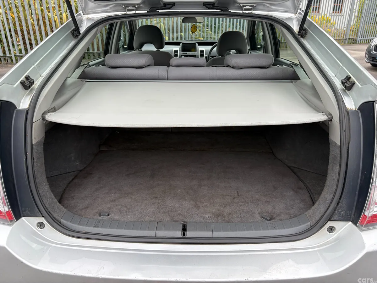 Toyota Prius Hatchback, Petrol Hybrid, 2012, Silver