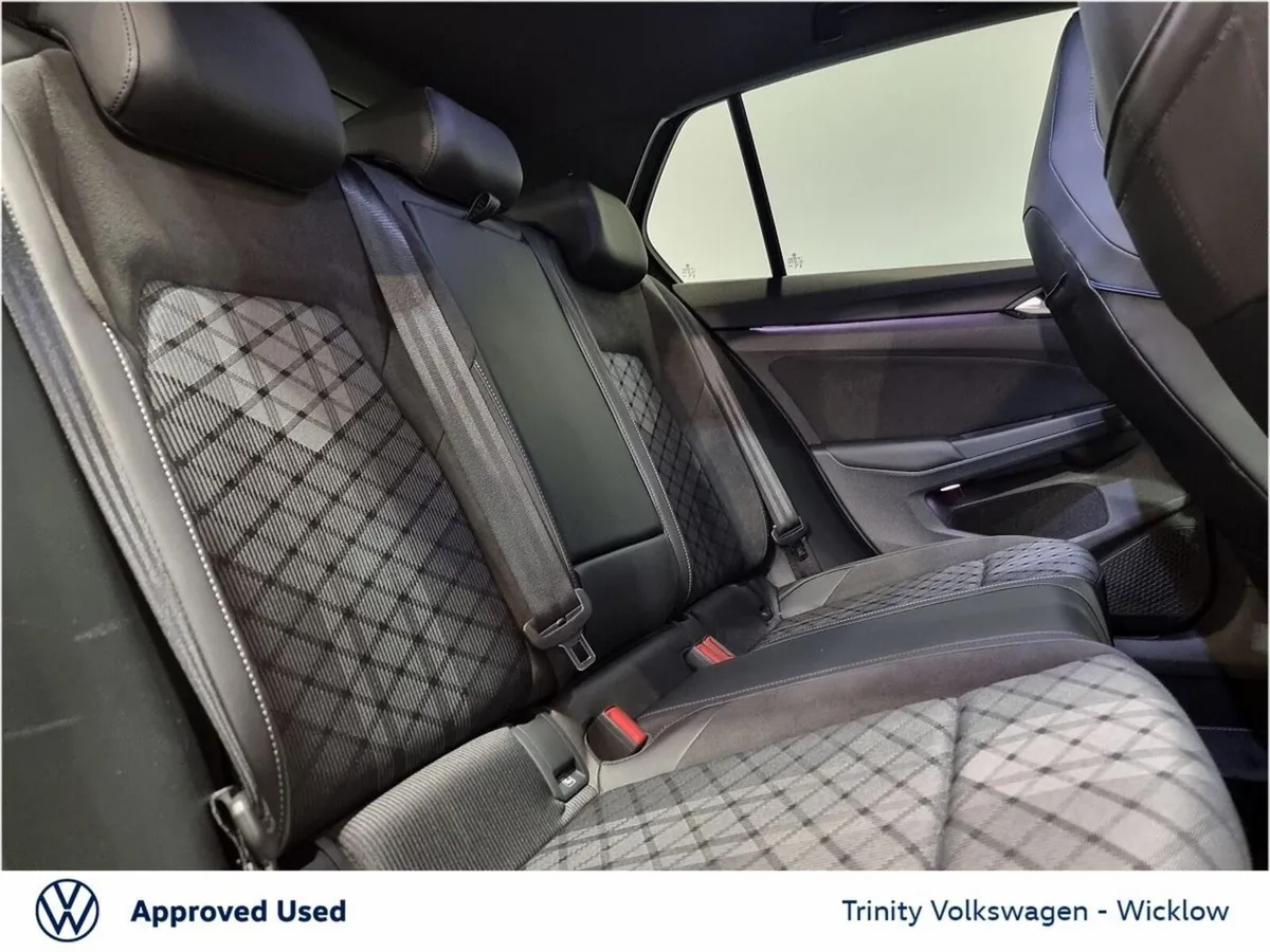 Volkswagen Golf Estate, Petrol, 2025, Grey