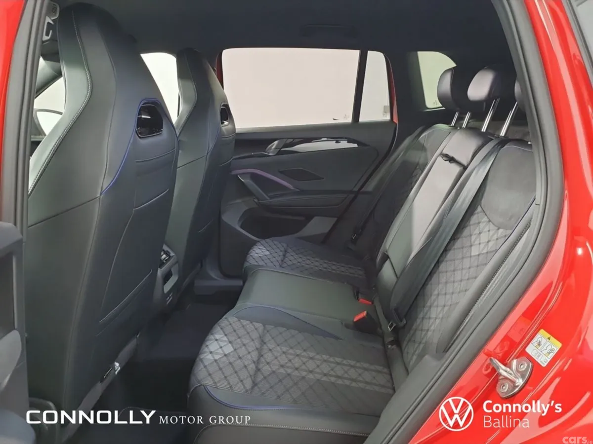 Volkswagen Tiguan SUV, Diesel, 2027, Red
