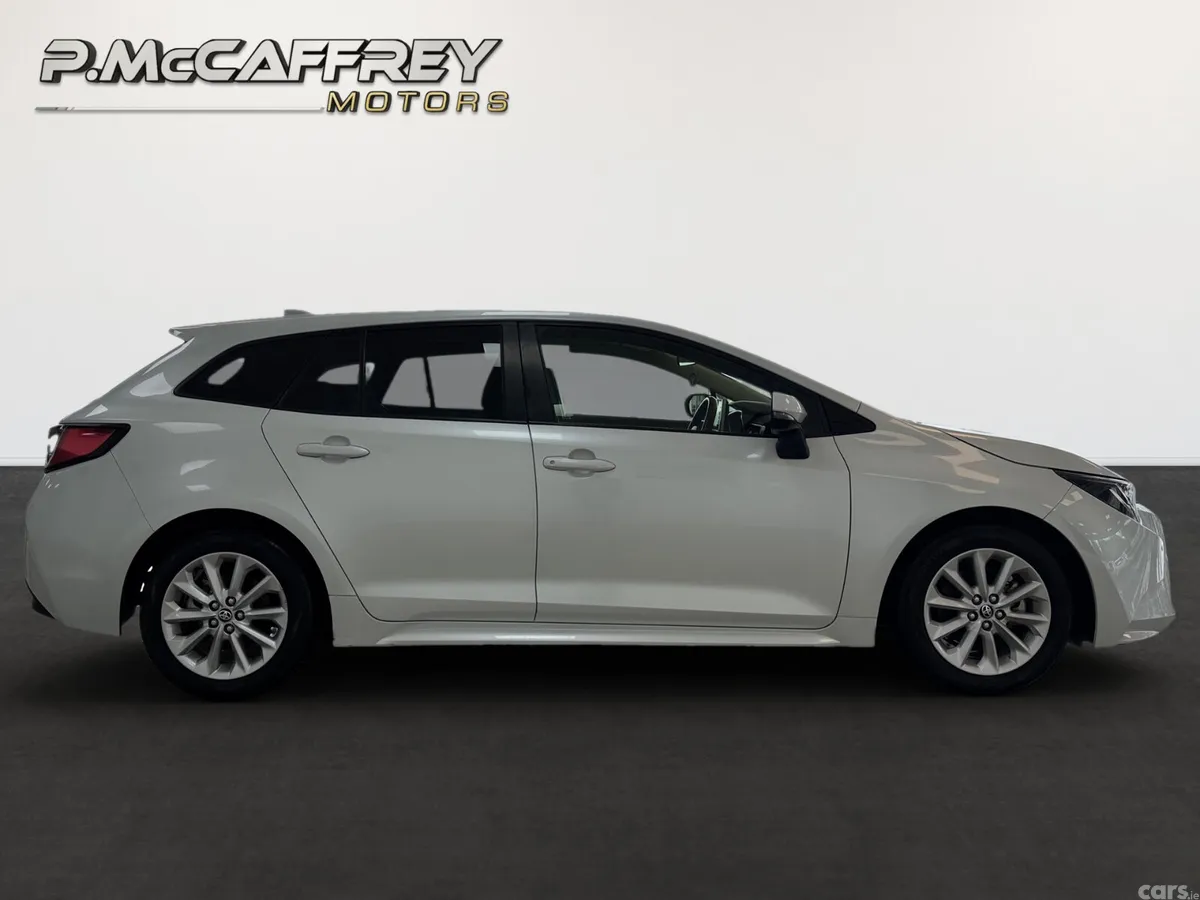 Toyota Corolla Estate, Petrol Hybrid, 2022, White