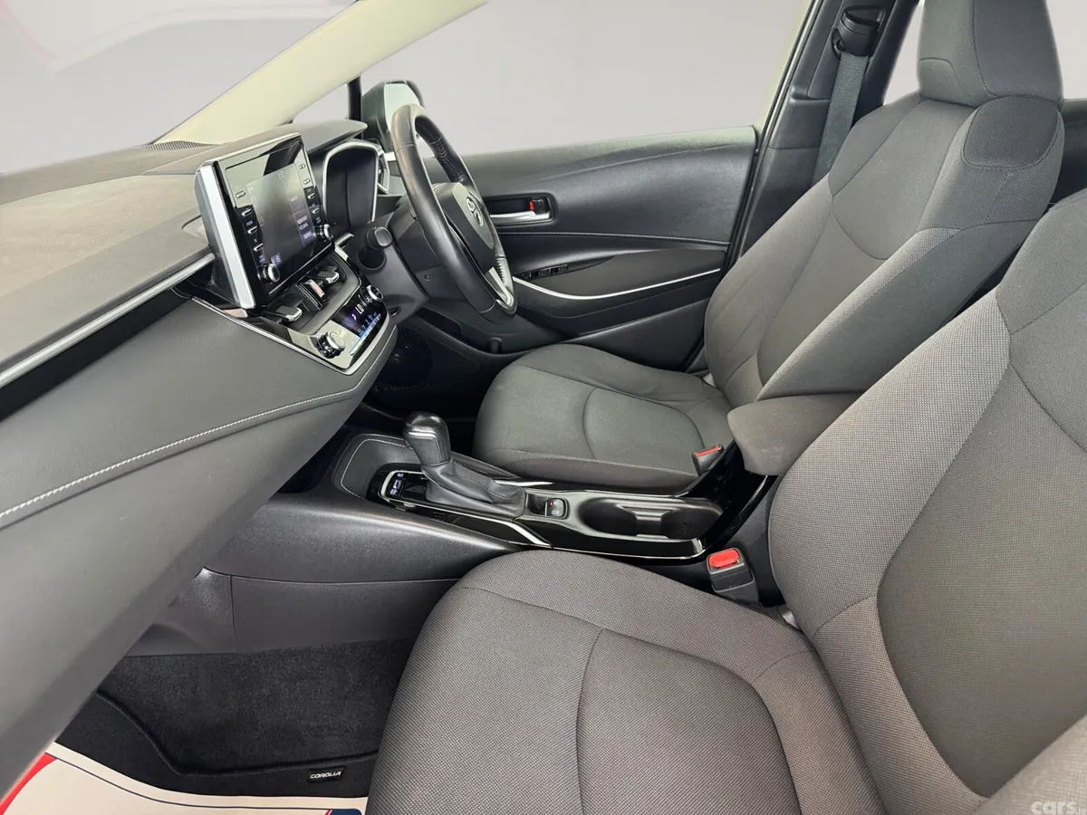 Toyota Corolla Estate, Petrol Hybrid, 2022, White