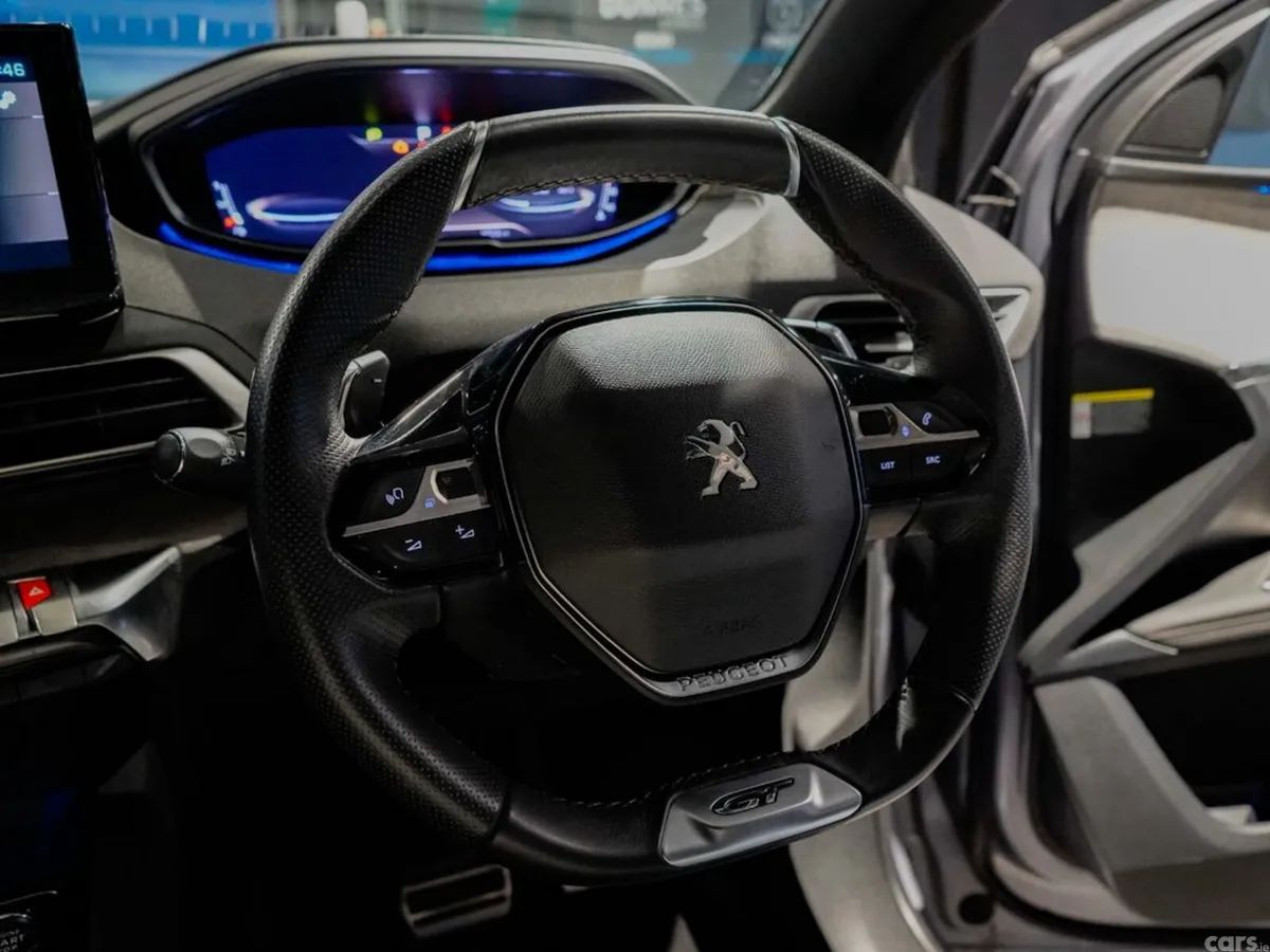 Peugeot 3008 MPV, Diesel, 2023, Black