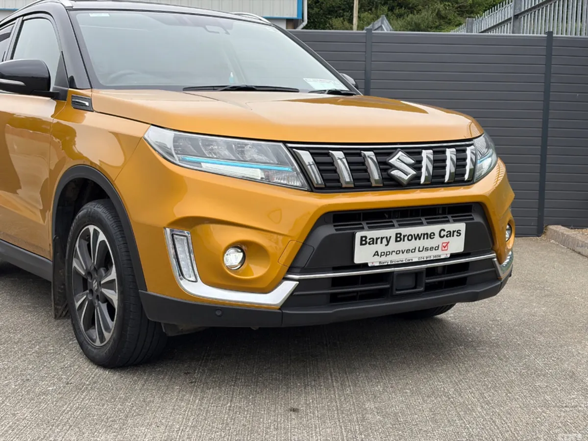 Suzuki Vitara SUV, Petrol Hybrid, 2024, Yellow