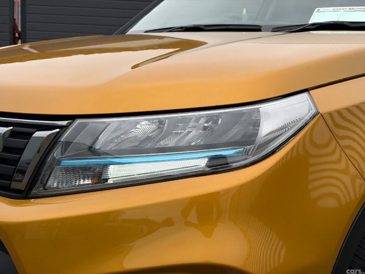 Suzuki Vitara SUV, Petrol Hybrid, 2024, Yellow