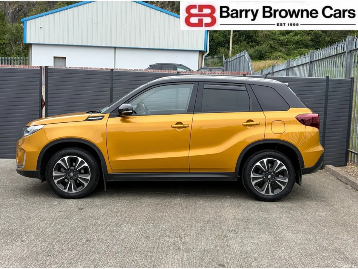 Suzuki Vitara SUV, Petrol Hybrid, 2024, Yellow