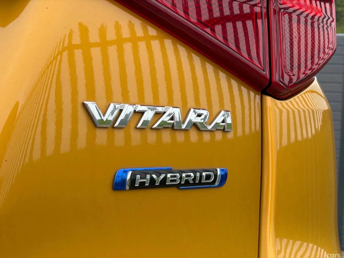 Suzuki Vitara SUV, Petrol Hybrid, 2024, Yellow