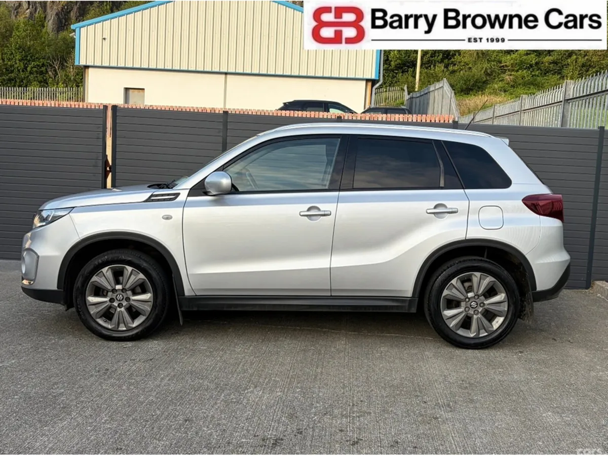 Suzuki Vitara SUV, Petrol, 2023, Grey