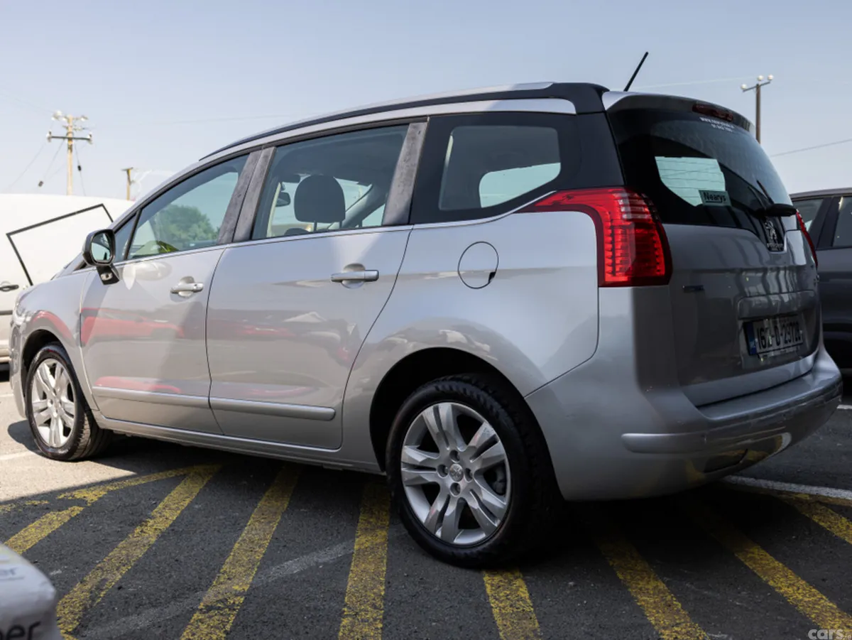 Peugeot 5008 MPV, Diesel, 2016, Silver