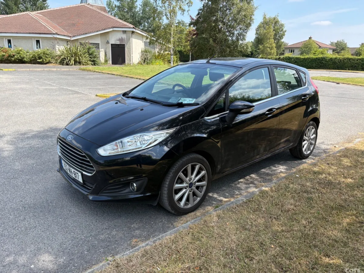 Ford Fiesta Hatchback, Petrol, 2015, Black
