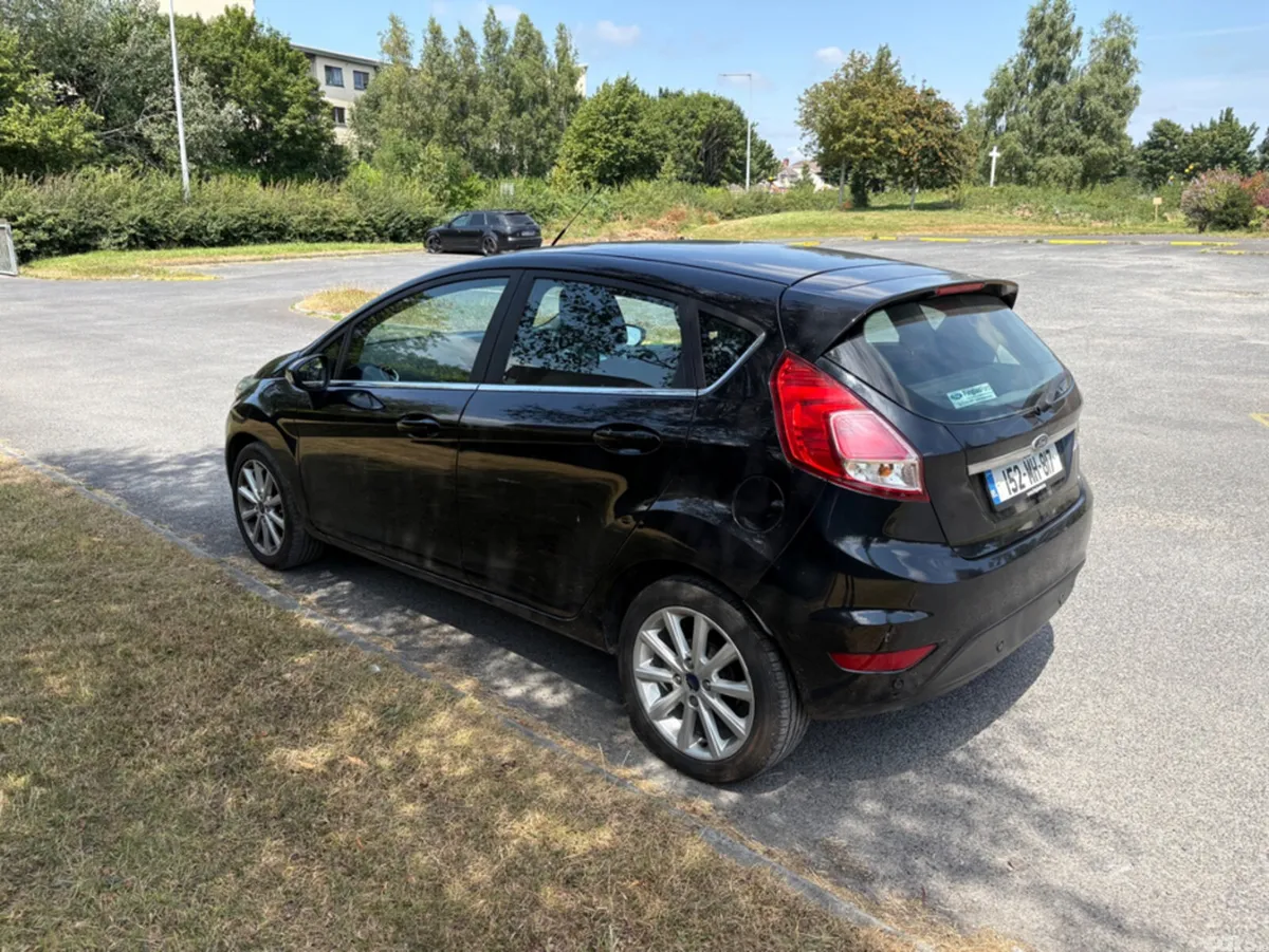 Ford Fiesta Hatchback, Petrol, 2015, Black