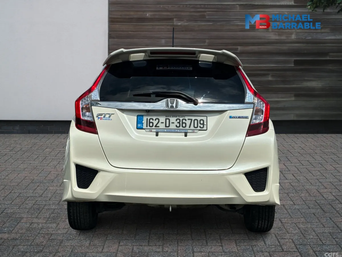 Honda Fit Hatchback, Petrol Hybrid, 2016, White