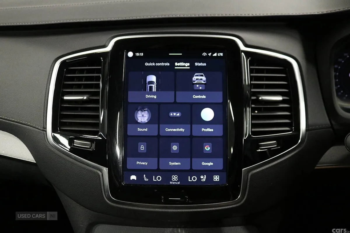Volvo XC90 SUV, Petrol Hybrid, 2024, White