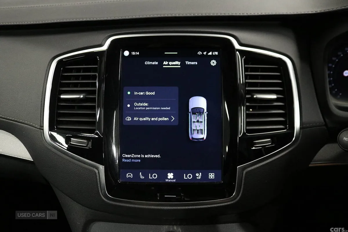 Volvo XC90 SUV, Petrol Hybrid, 2024, White