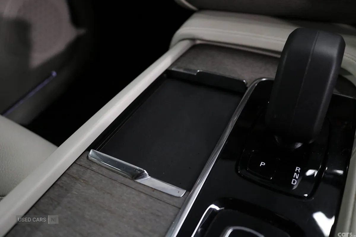 Volvo XC90 SUV, Diesel Hybrid, 2023, Black