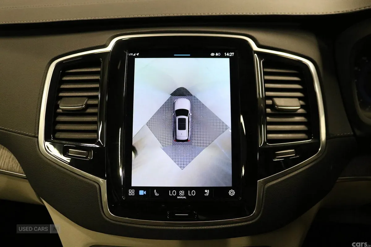 Volvo XC90 SUV, Diesel Hybrid, 2023, Black