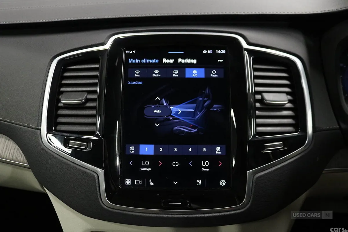 Volvo XC90 SUV, Diesel Hybrid, 2023, Black