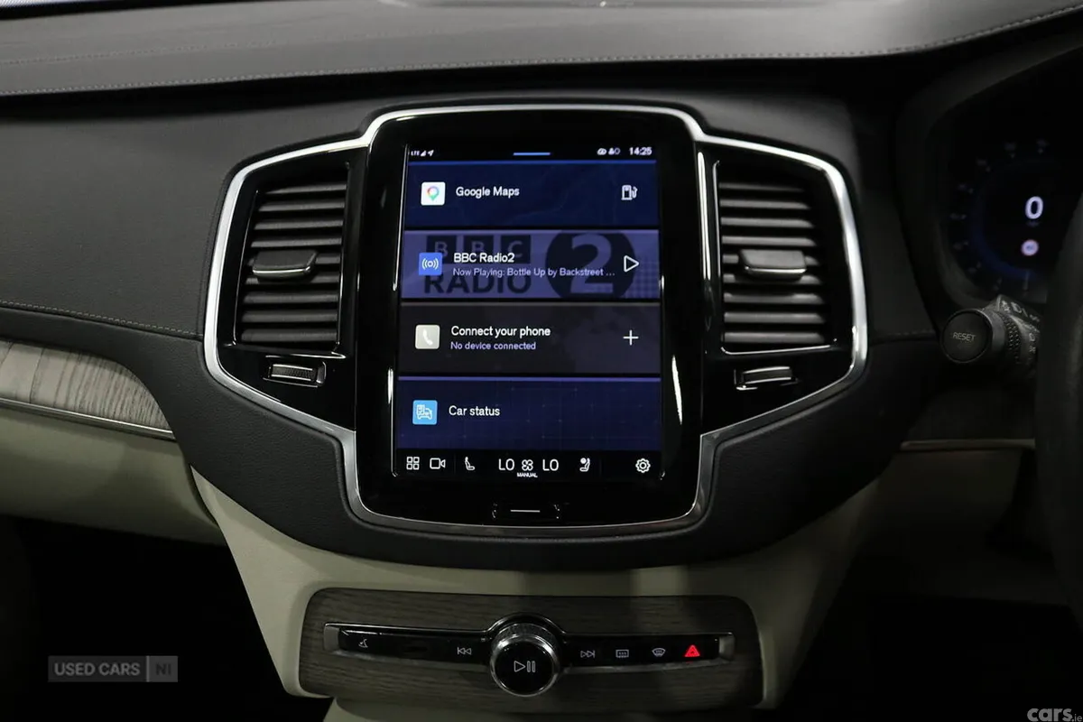 Volvo XC90 SUV, Diesel Hybrid, 2023, Black