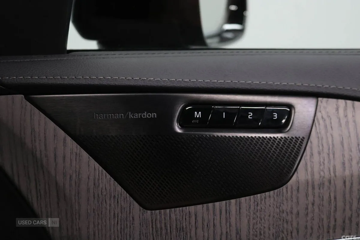 Volvo XC90 SUV, Diesel Hybrid, 2023, Black