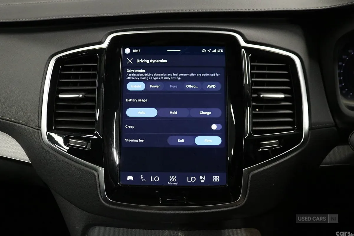 Volvo XC90 SUV, Petrol Hybrid, 2024, White