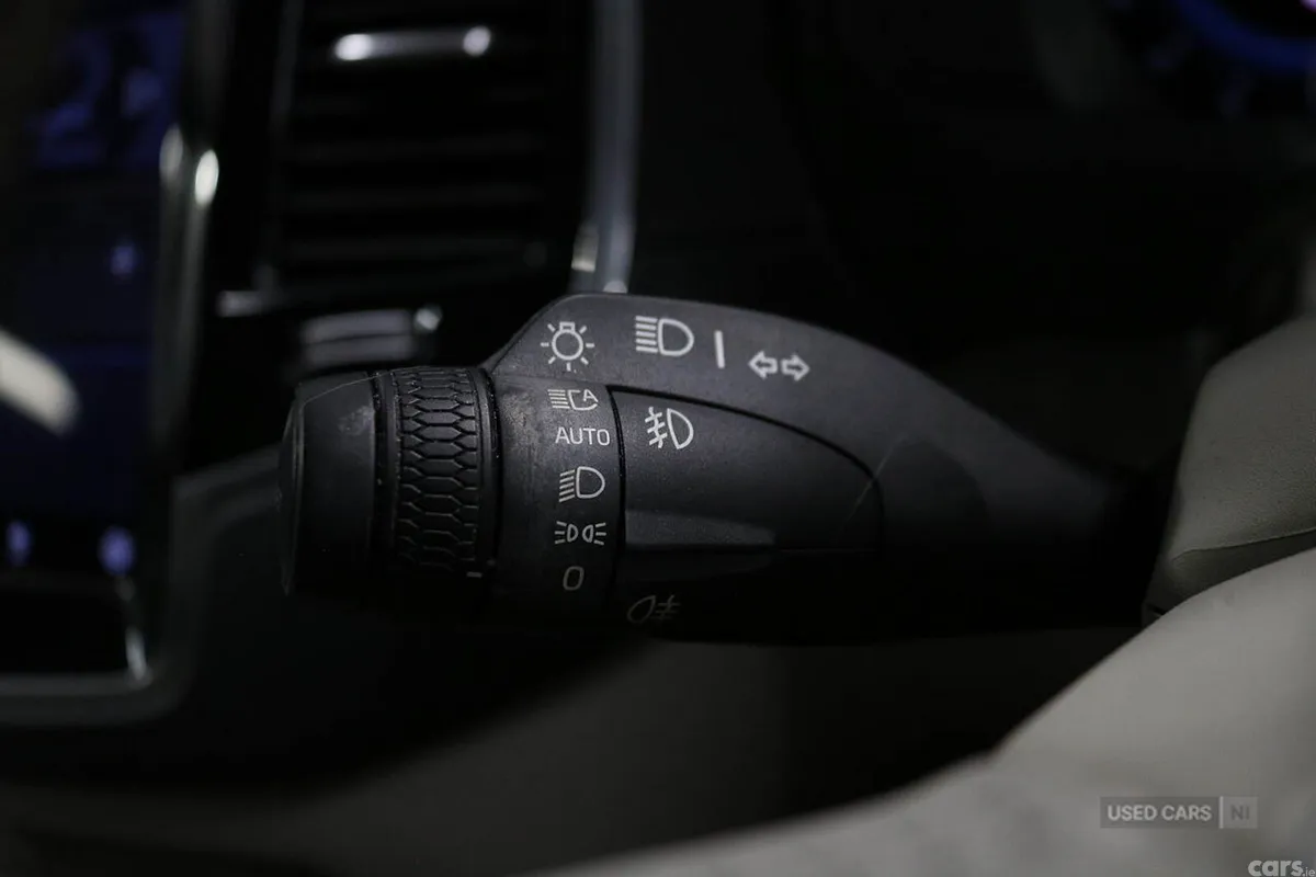 Volvo XC90 SUV, Diesel Hybrid, 2023, Black