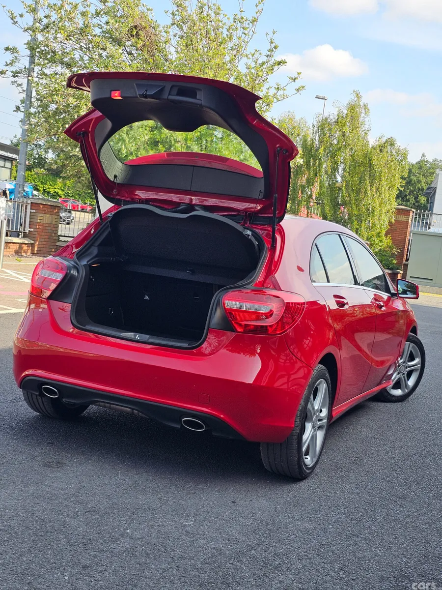 Mercedes-Benz A-Class Hatchback, Petrol, 2013, Red
