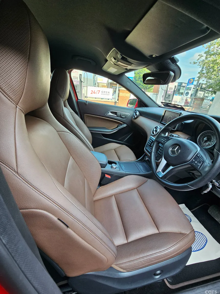 Mercedes-Benz A-Class Hatchback, Petrol, 2013, Red