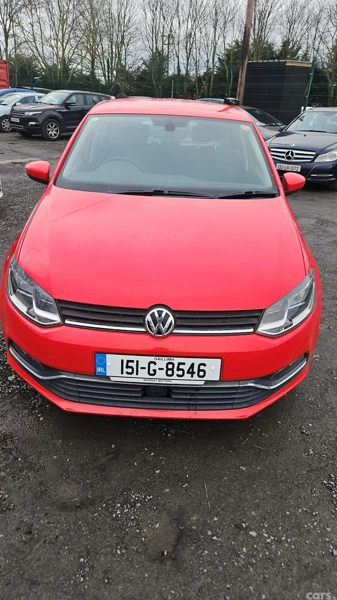 Volkswagen Polo Hatchback, Petrol, 2015, Red