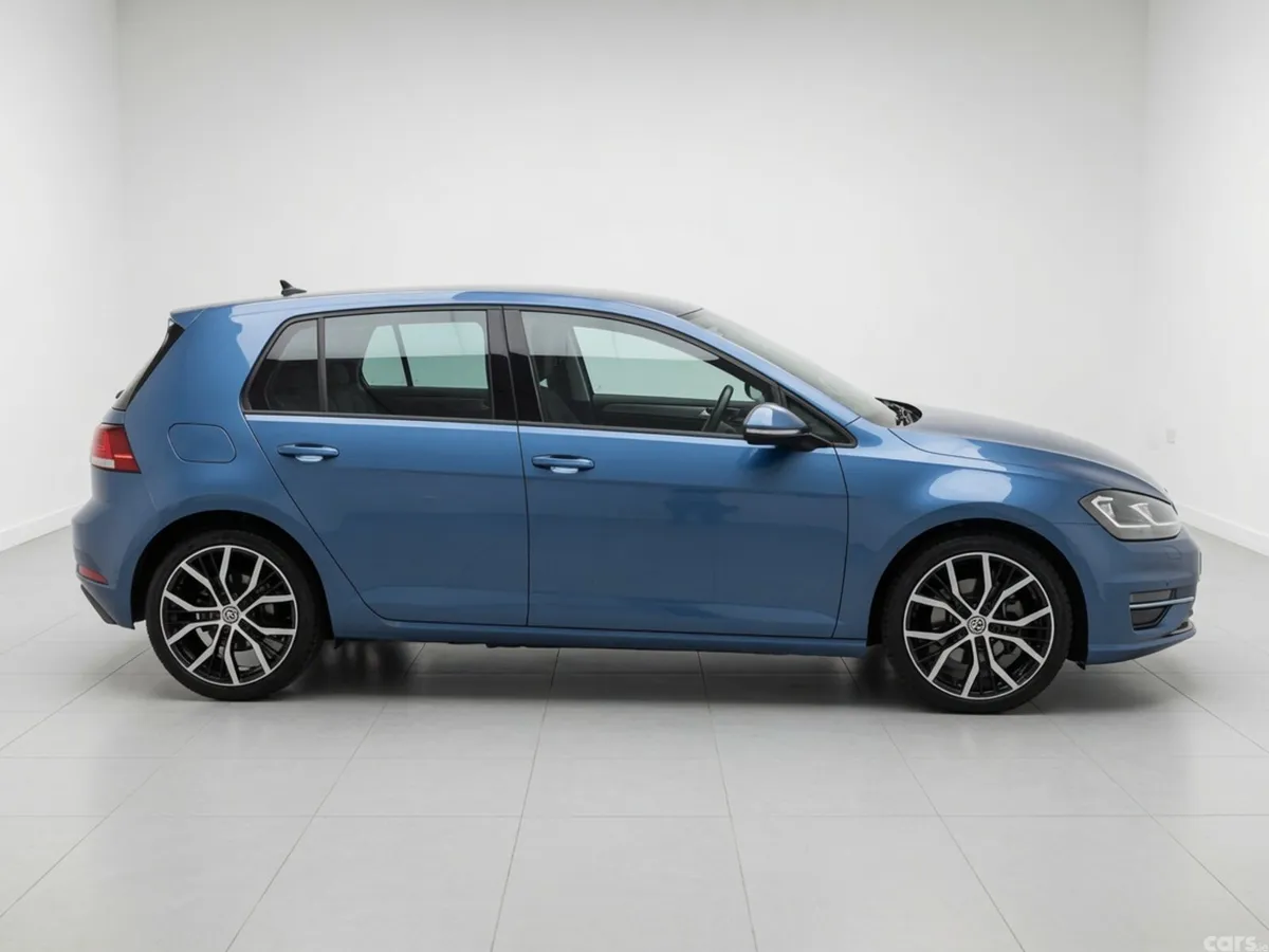 Volkswagen Golf Hatchback, Petrol, 2014, Blue
