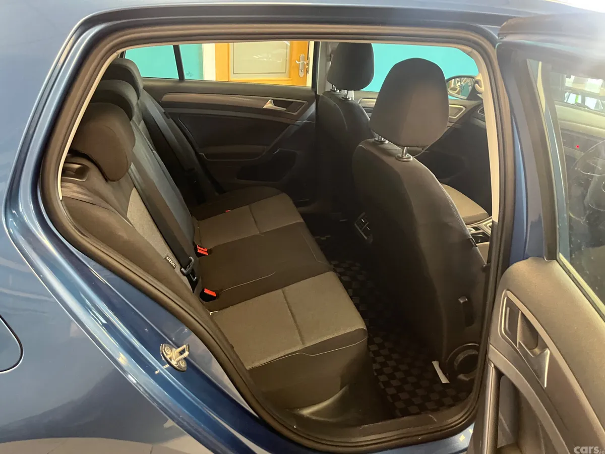 Volkswagen Golf Hatchback, Petrol, 2014, Blue