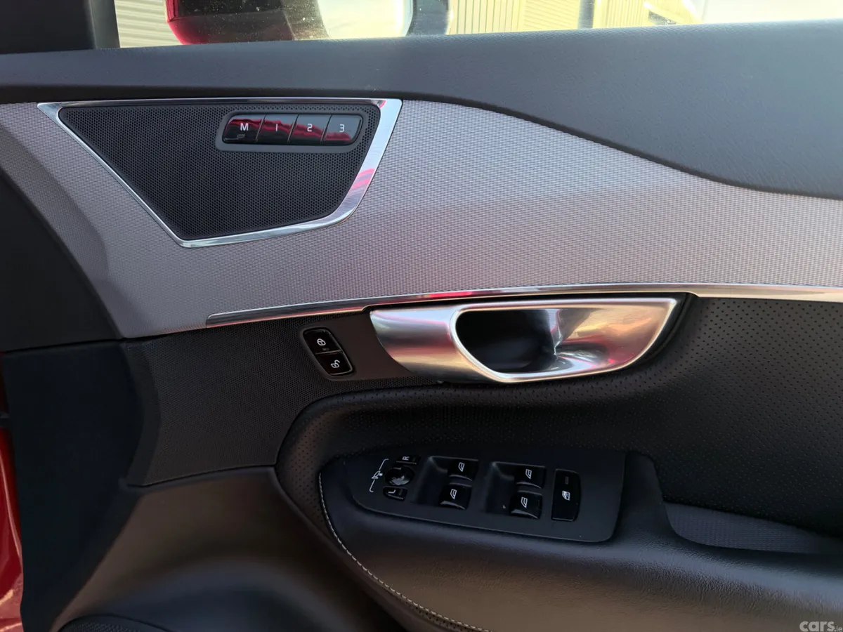 Volvo XC90 SUV, Diesel, 2017, Red