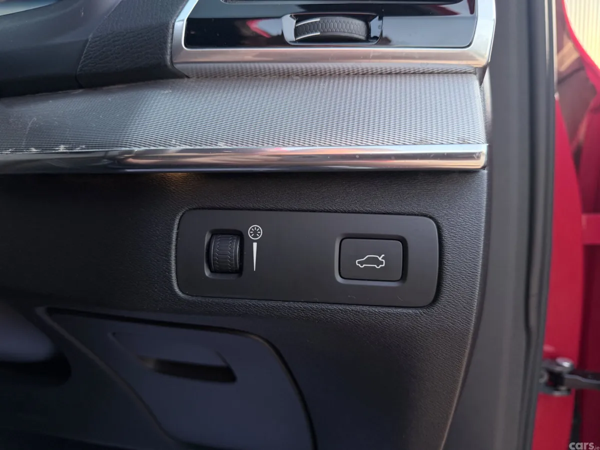 Volvo XC90 SUV, Diesel, 2017, Red