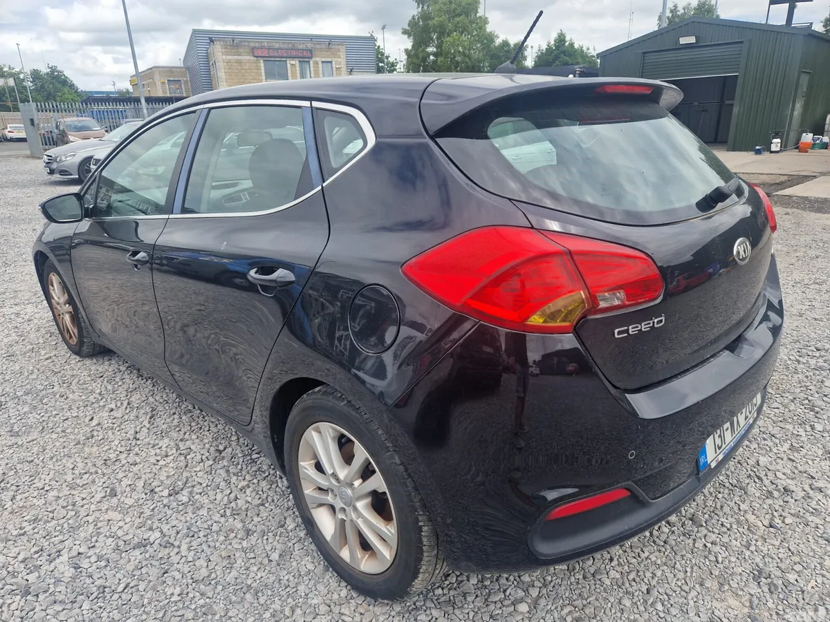 Kia Ceed Hatchback, Diesel, 2013, Black