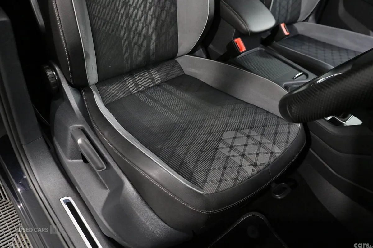 Volkswagen Tiguan Allspace SUV, Diesel, 2023, Black