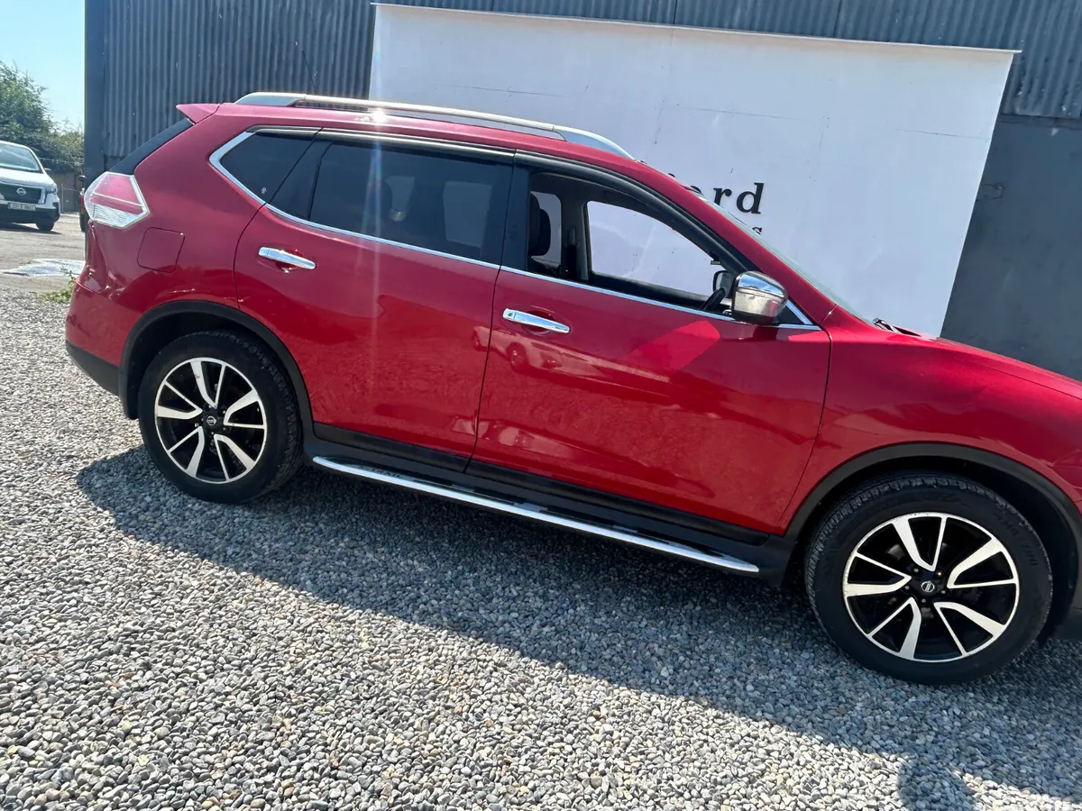 Nissan X-Trail SUV, Diesel, 2015, Red
