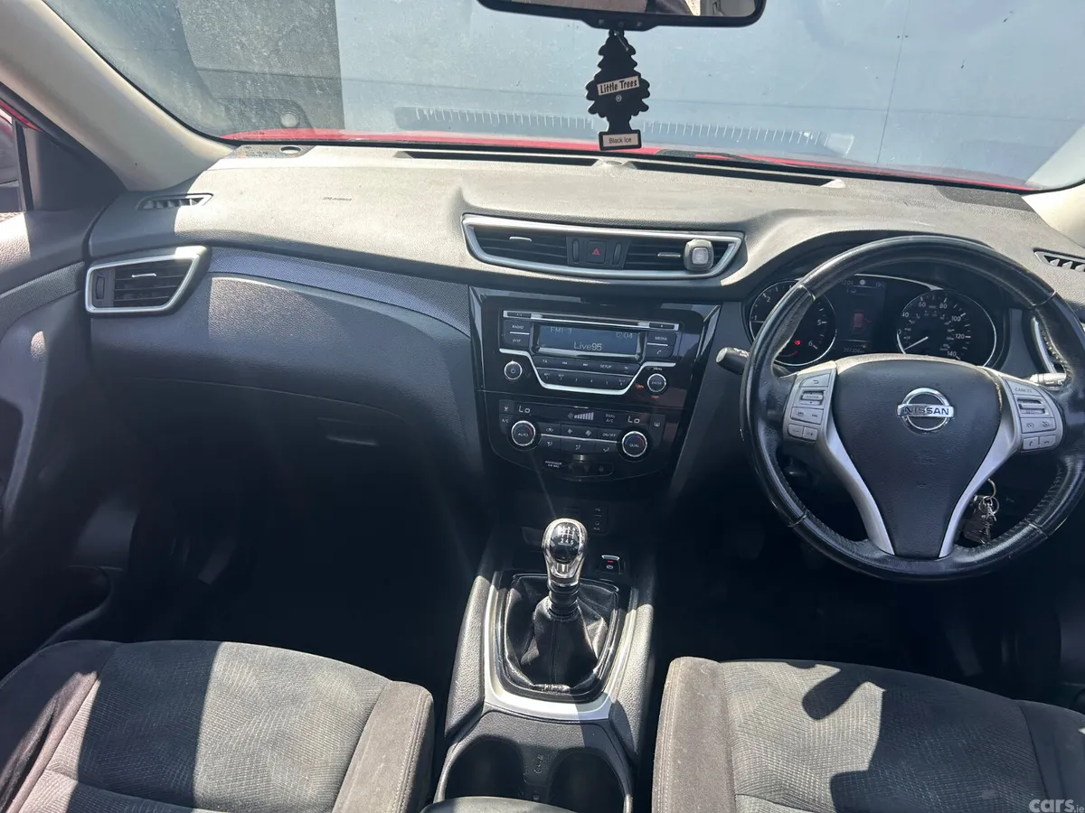 Nissan X-Trail SUV, Diesel, 2015, Red