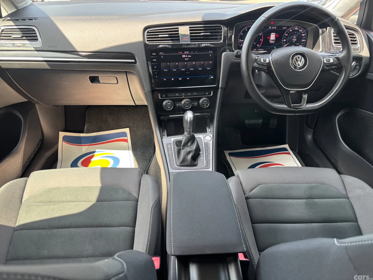 Volkswagen Golf Hatchback, Petrol, 2017, Red