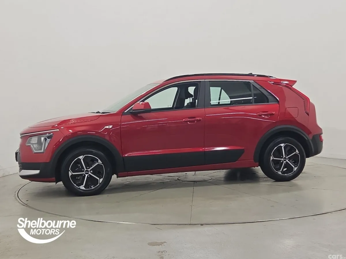 Kia Niro Estate, Petrol Hybrid, 2025, Red