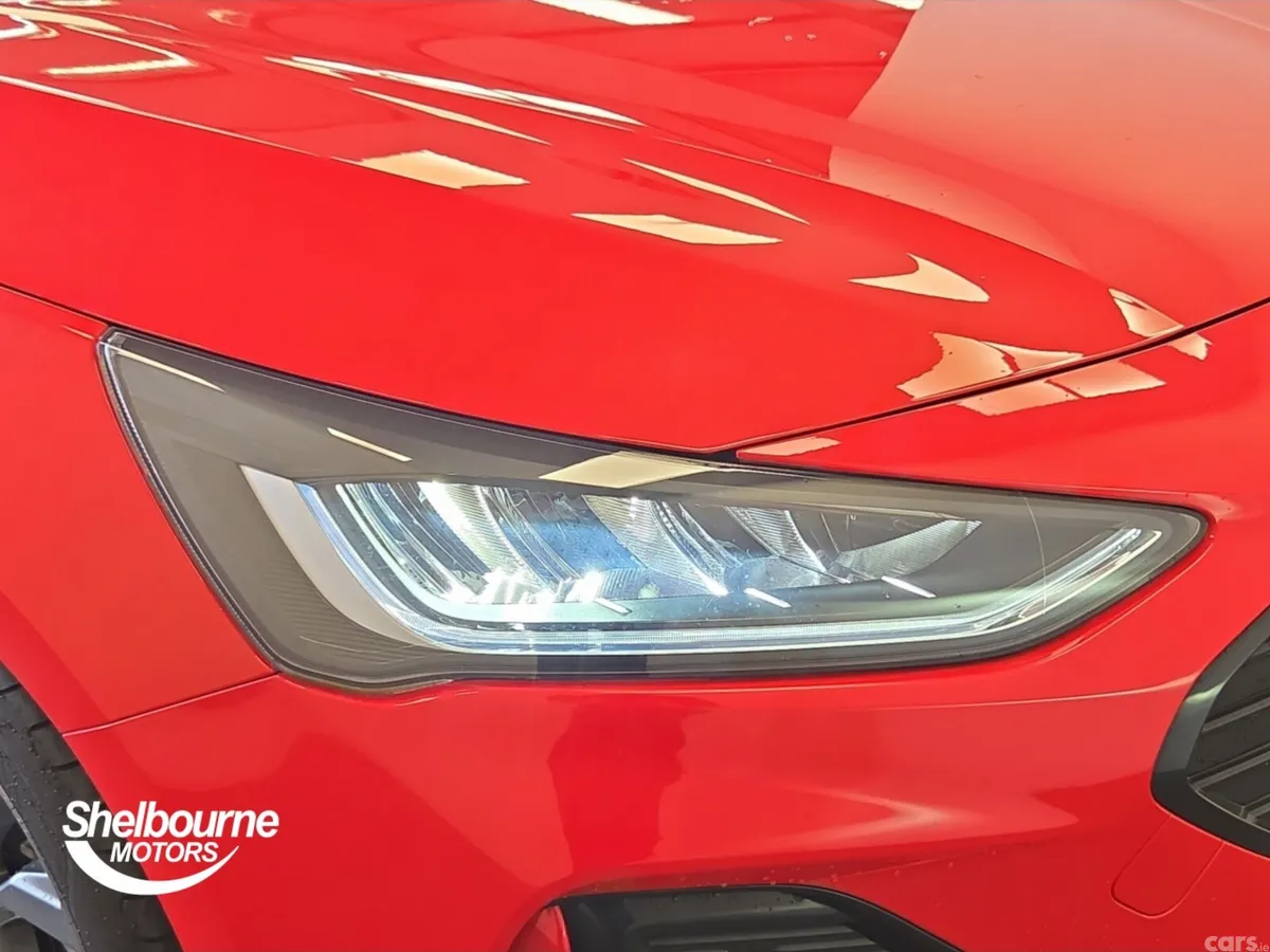 Ford Focus Hatchback, Petrol, 2023, Red