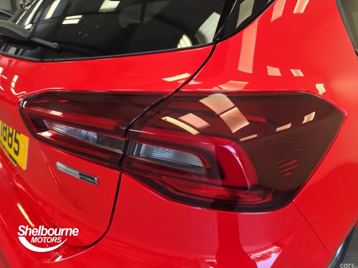 Ford Focus Hatchback, Petrol, 2023, Red