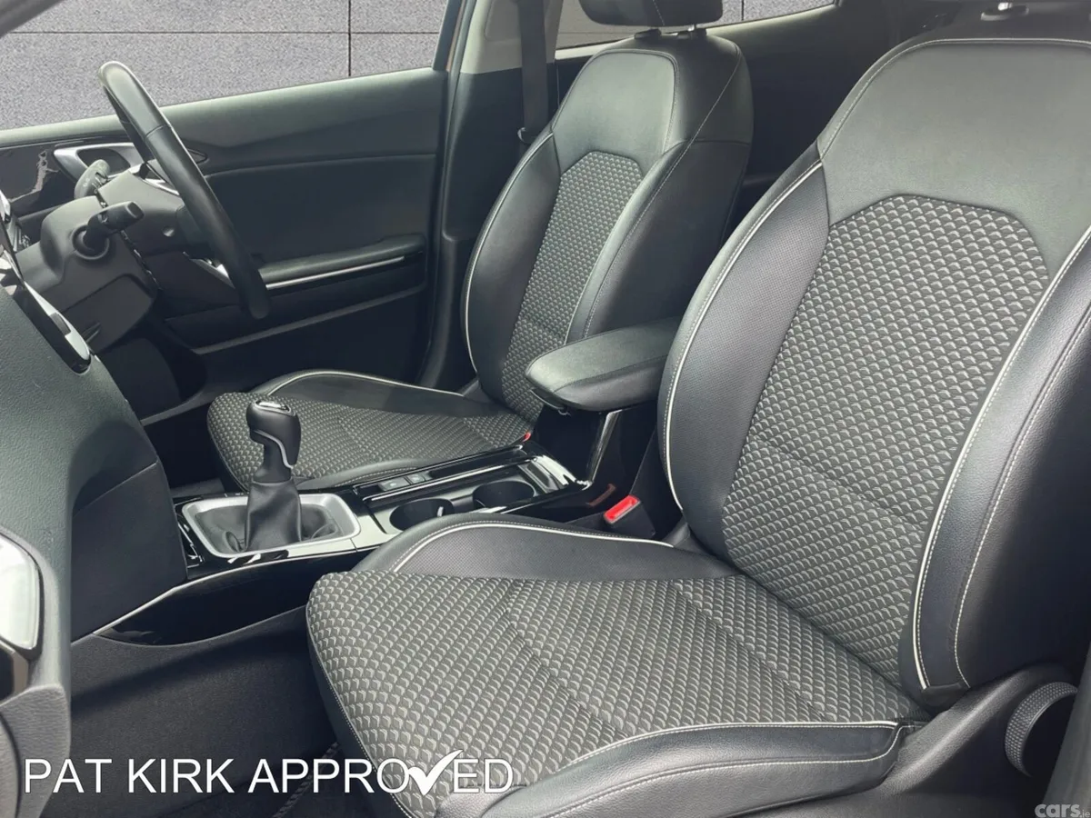 Kia XCeed Hatchback, Petrol, 2022, Bronze